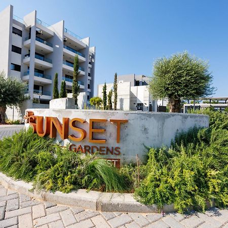 Sunset Gardens - Holiday Apartments - By Tlv Living Limassol Kültér fotó