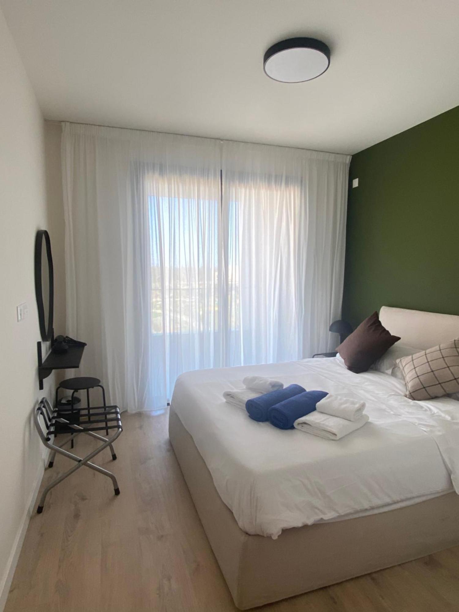 Sunset Gardens - Holiday Apartments - By Tlv Living Limassol Kültér fotó